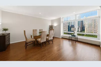 680 N Lake Shore Drive #822, Chicago, IL 60611 - Photo 4