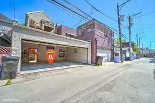 1717 W Nelson St, Chicago, IL 60657 - Photo 36