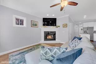 1717 W Nelson St, Chicago, IL 60657 - Photo 6