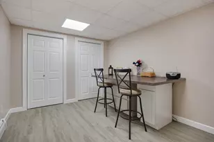 810 N Allen Ave, McHenry, IL 60050 - Photo 22