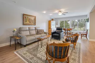810 N Allen Ave, McHenry, IL 60050 - Photo 4