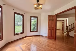 1 Genesee Ct, Bolingbrook, IL 60440 - Photo 4