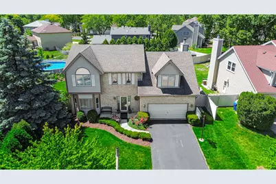 90 Rodenburg Road, Roselle, IL 60172 - Photo 2
