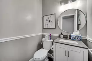 90 Rodenburg Rd, Roselle, IL 60172 - Photo 10