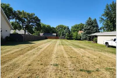 97 W Pine Avenue, Cortland, IL 60112 - Photo 2