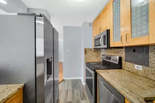 5740 N Sheridan Rd, Chicago, IL 60660 - Photo 10