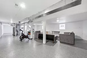 945 N Lawler Ave, Chicago, IL 60651 - Photo 22