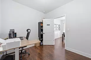 945 N Lawler Ave, Chicago, IL 60651 - Photo 8
