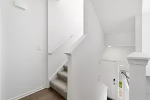 1300 Catalina Ct., Schaumburg, IL 60173 - Photo 6