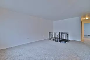 8637 1/2 W Foster Ave, Chicago, IL 60656 - Photo 10