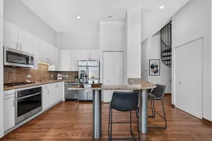 333 W Hubbard St, Chicago, IL 60610 - Photo 10