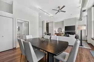 333 W Hubbard St, Chicago, IL 60610 - Photo 16