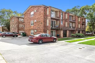 6308 W 64th Pl, Chicago, IL 60638 - Photo 6