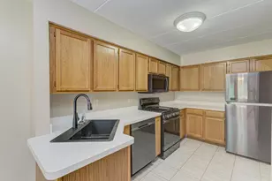 8809 S 79th Ave, Hickory Hills, IL 60457 - Photo 4