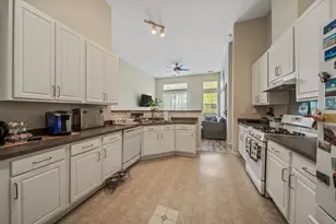 8132 Concord Ln, Justice, IL 60458 - Photo 10