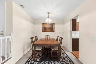 256 Southwick Ct, Vernon Hills, IL 60061 - Photo 8