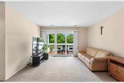 256 Southwick Court #256, Vernon Hills, IL 60061 - Photo 4