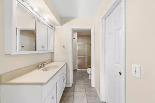 256 Southwick Ct, Vernon Hills, IL 60061 - Photo 14