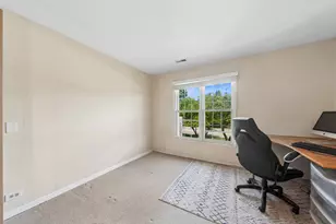 256 Southwick Ct, Vernon Hills, IL 60061 - Photo 18