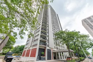 1455 N Sandburg Terrace, Chicago, IL 60610 - Photo 1