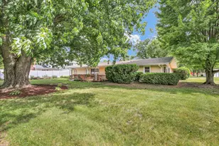 106 W Willow St, Fairbury, IL 61739 - Photo 28