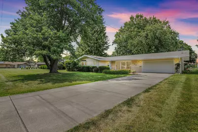 106 W Willow Street, Fairbury, IL 61739 - Photo 1