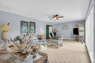 106 W Willow St, Fairbury, IL 61739 - Photo 8