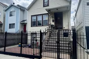 1638 N Campbell Ave, Chicago, IL 60647 - Photo 1