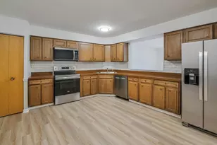 1025 S Fernandez Ave, Arlington Heights, IL 60005 - Photo 10