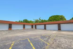 1025 S Fernandez Ave, Arlington Heights, IL 60005 - Photo 16