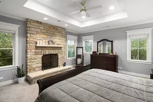 326 E Central Rd, Arlington Heights, IL 60005 - Photo 32