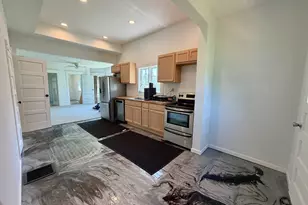 38 Maple St, Saunemin, IL 61769 - Photo 10
