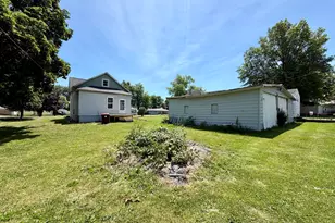 38 Maple St, Saunemin, IL 61769 - Photo 22