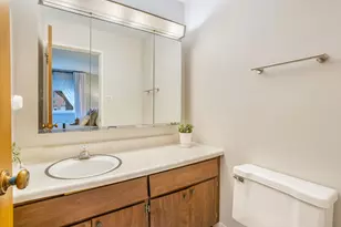 9661 S Karlov Ave, Oak Lawn, IL 60453 - Photo 14