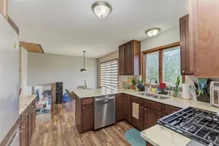 202 North Bridge Rd, Dekalb, IL 60115 - Photo 12