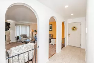 4041 W 97th St, Oak Lawn, IL 60453 - Photo 4