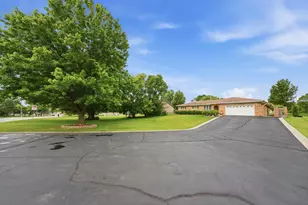 3N530 Lombard Rd, Addison, IL 60101 - Photo 2