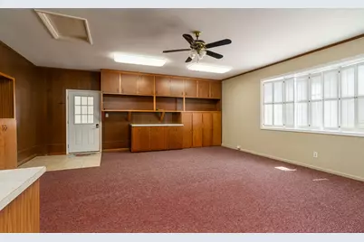 105 Woodlake Lane, Eldorado, IL 62930 - Photo 38