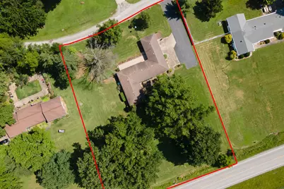105 Woodlake Lane, Eldorado, IL 62930 - Photo 44