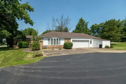 105 Woodlake Lane, Eldorado, IL 62930 - Photo 6