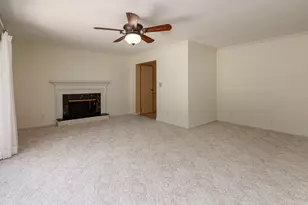 105 Woodlake Ln, Eldorado, IL 62930 - Photo 26