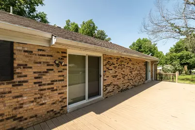 105 Woodlake Lane, Eldorado, IL 62930 - Photo 10