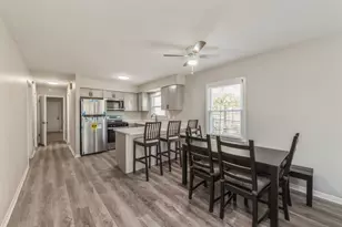 856 E Capri Dr, Palatine, IL 60074 - Photo 6