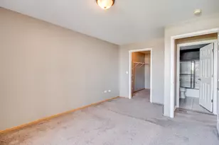 1600 McClure Rd, Aurora, IL 60505 - Photo 14