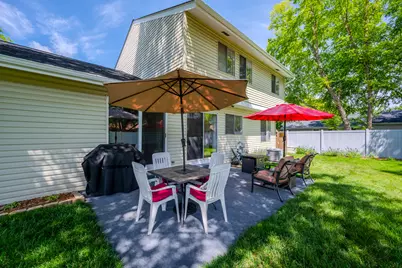 30W071 Elmwood Court, Warrenville, IL 60555 - Photo 32
