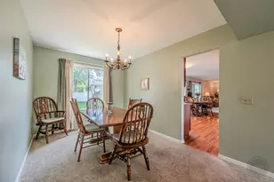 30W071 Elmwood Ct, Warrenville, IL 60555 - Photo 8