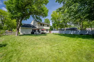 30W071 Elmwood Ct, Warrenville, IL 60555 - Photo 34