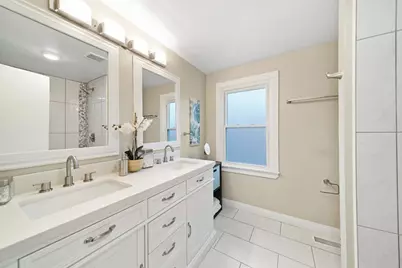 2339 Clarence Avenue, Berwyn, IL 60402 - Photo 10