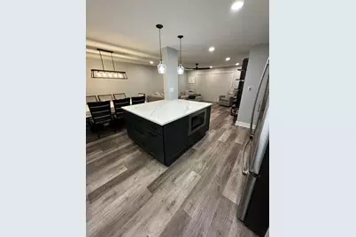6800 N California Avenue #2O, Chicago, IL 60645 - Photo 14