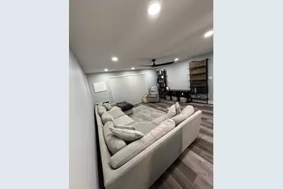 6800 N California Avenue #2O, Chicago, IL 60645 - Photo 10